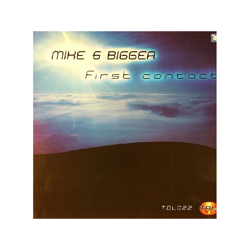 Mike & Bigger – First Contact