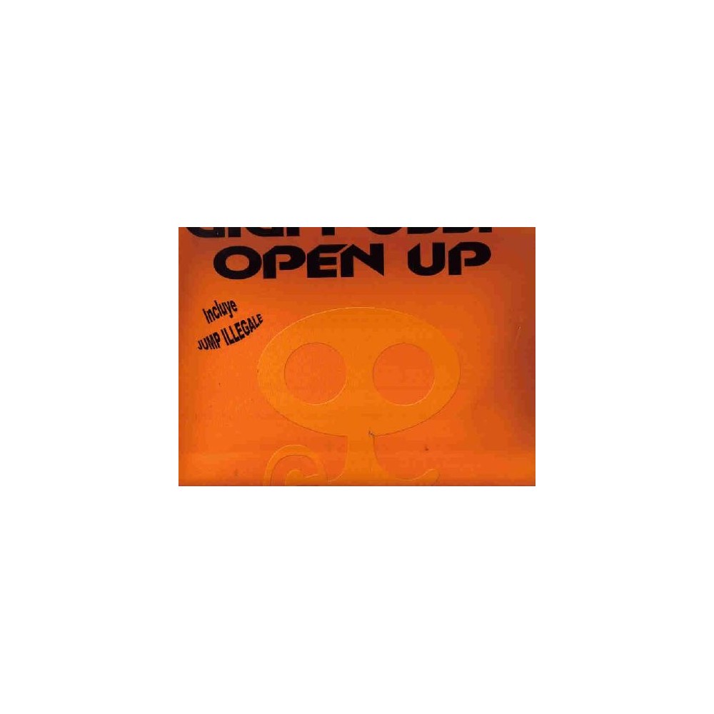 Gigi pussy-open up