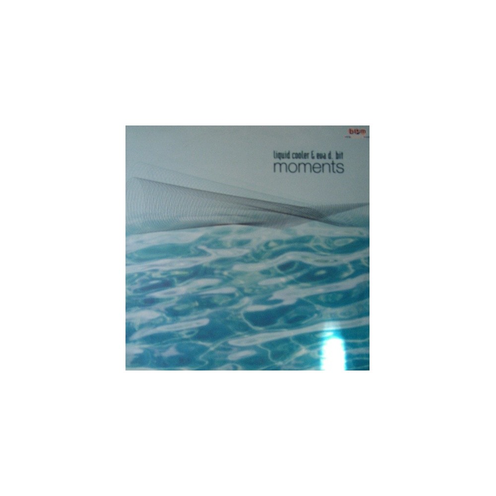 Liquid Cooler & Eva D. Bit - Moments(DISCO NUEVO CON ESCRITURA EN GALLETA)