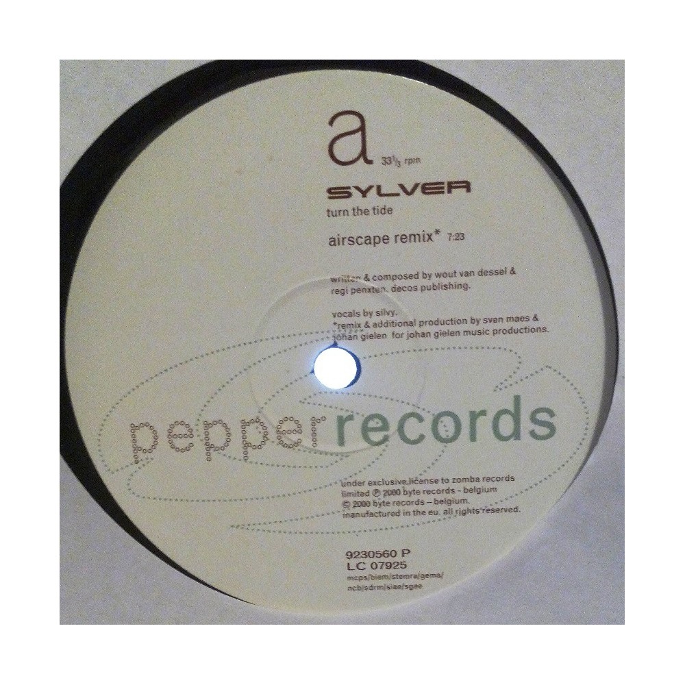 Liquid Feat. Silvy - Turn The Tide