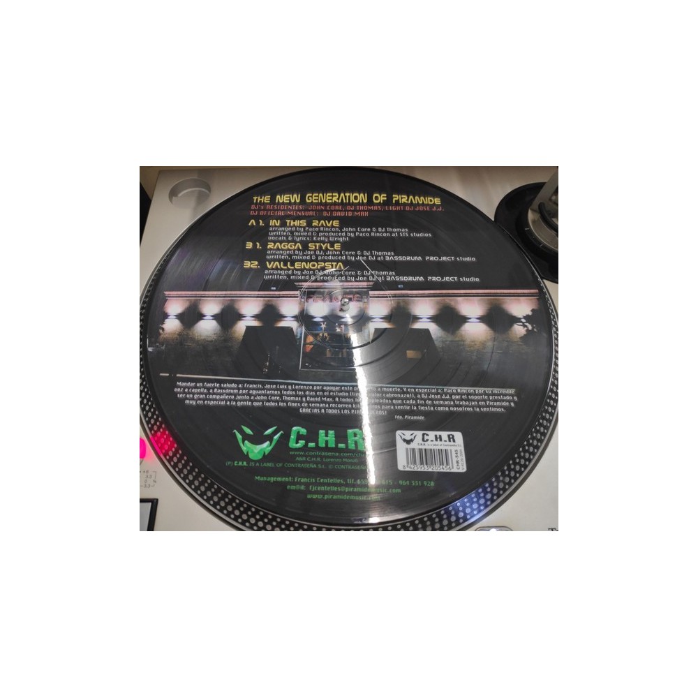 Piramide - El Imperio De La Música