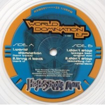 World Domination EP(PELOTAZO AMERICANO MARK V & POOGIE BEAR)